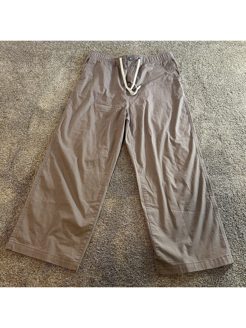VUORI Women's Size Large L Wide Leg Crop Cropped Pant Pants Ripstop Taupe
